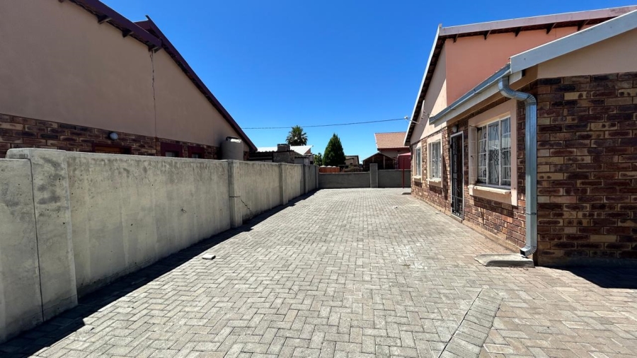 3 Bedroom Property for Sale in Seraleng North West